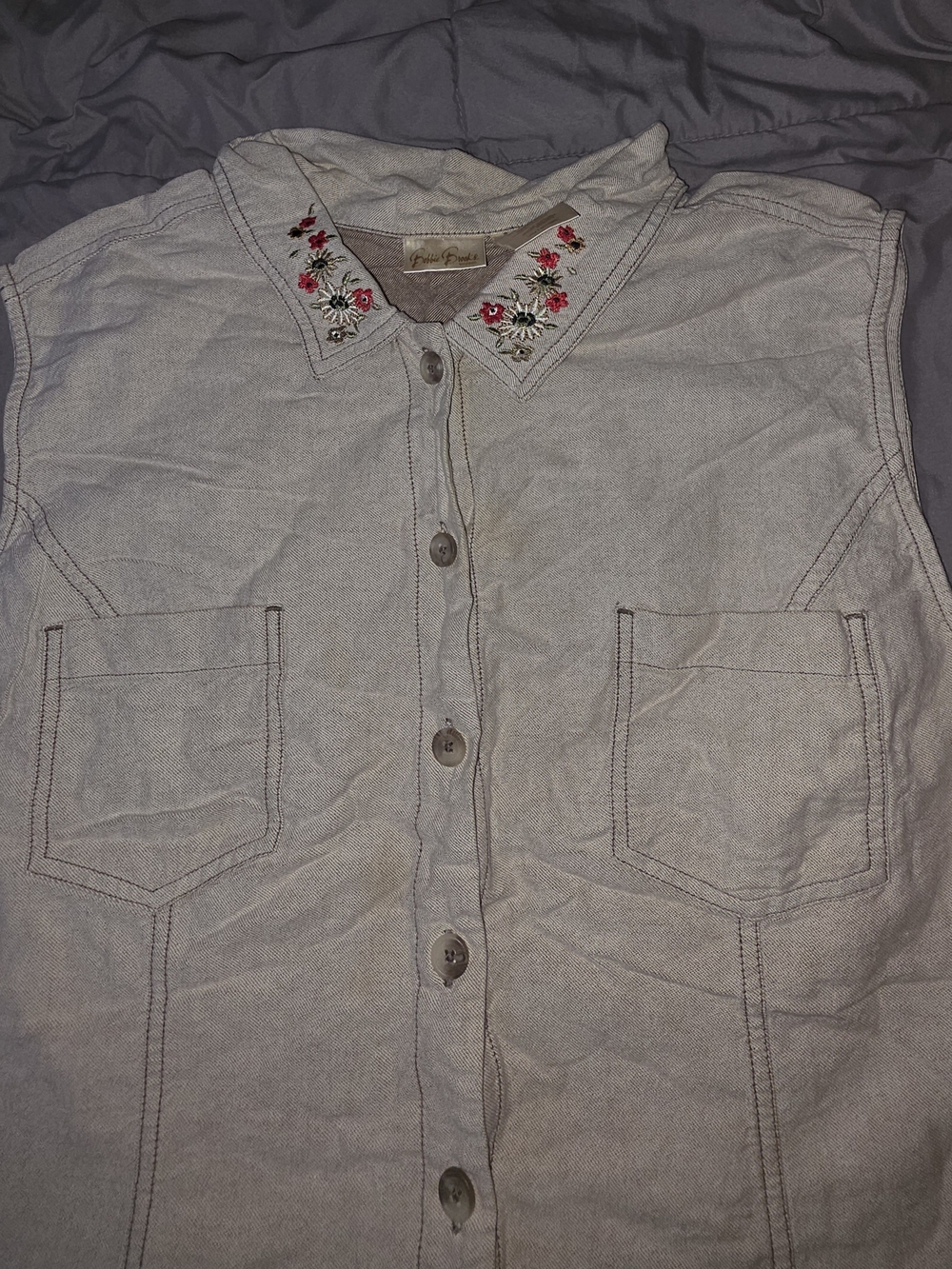 Bobbie Brooks Tan Sleeveless Button-Down Vest with Embroidered Collar - Picture 2 of 6
